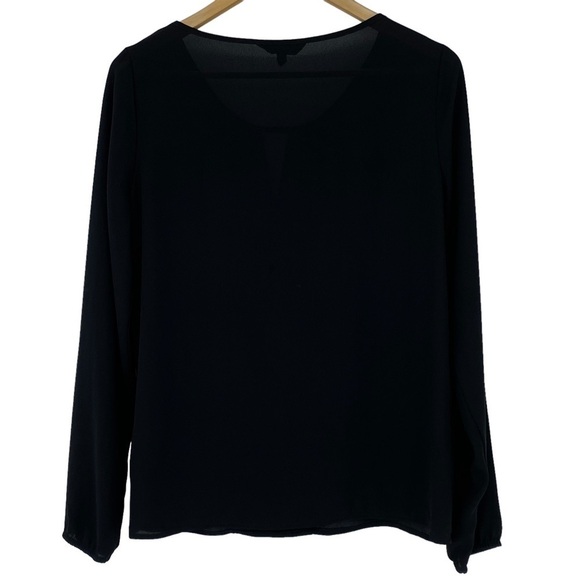 Express black pleated front keyhole neck LS blouse, M - Picture 3 of 13